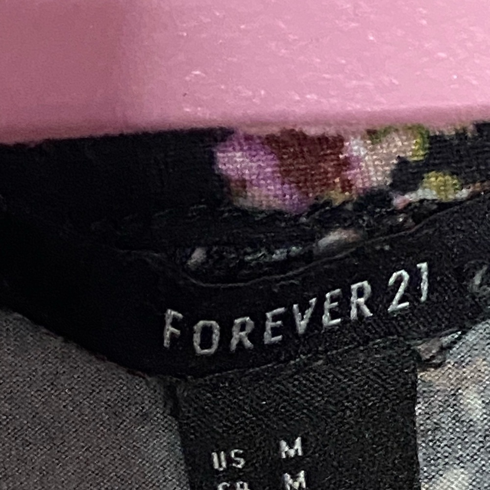 Forever 21 Floral Detail Top